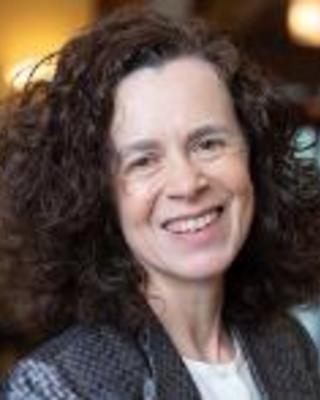 Rebecca Henderson photo